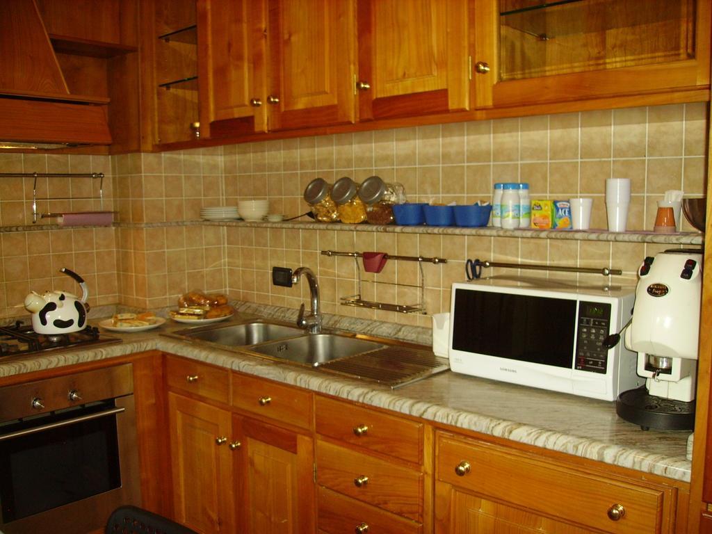La Voliera Bed & Breakfast ปิซา ภายนอก รูปภาพ